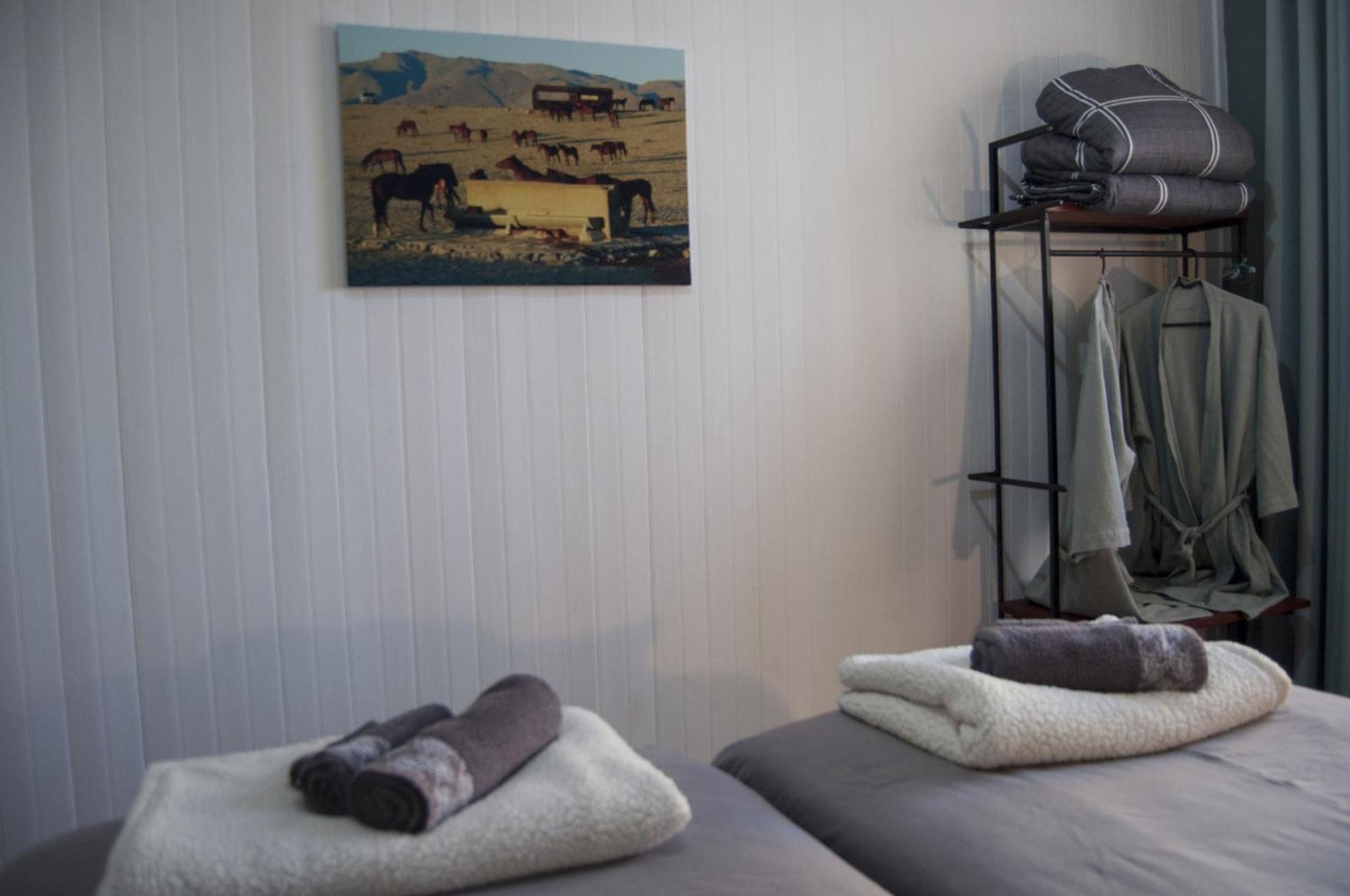 Wildhorses B&B And Self Catering Luderitz Ngoại thất bức ảnh